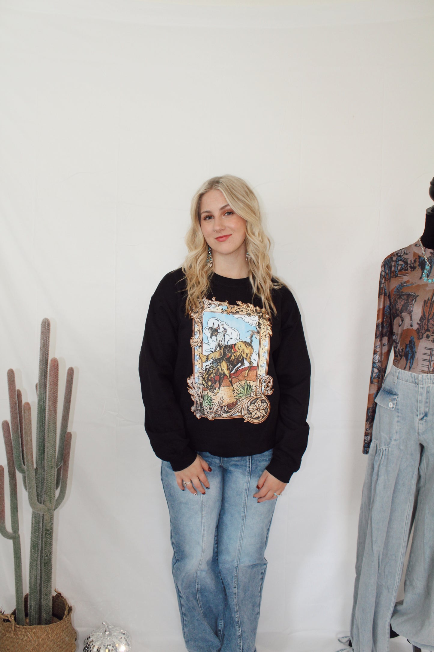Broncin' graphic sweater