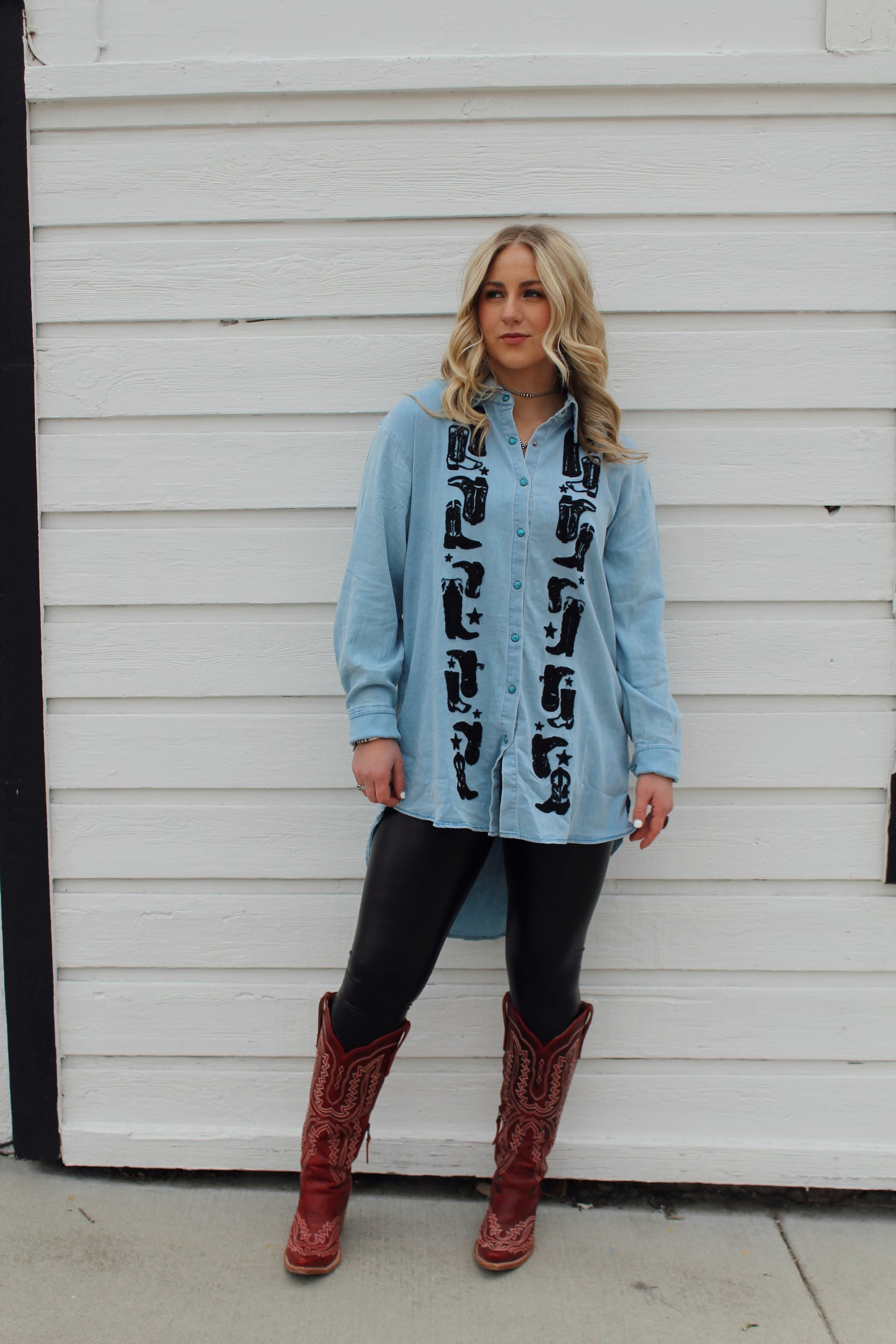 Boot Yeahh Button Up