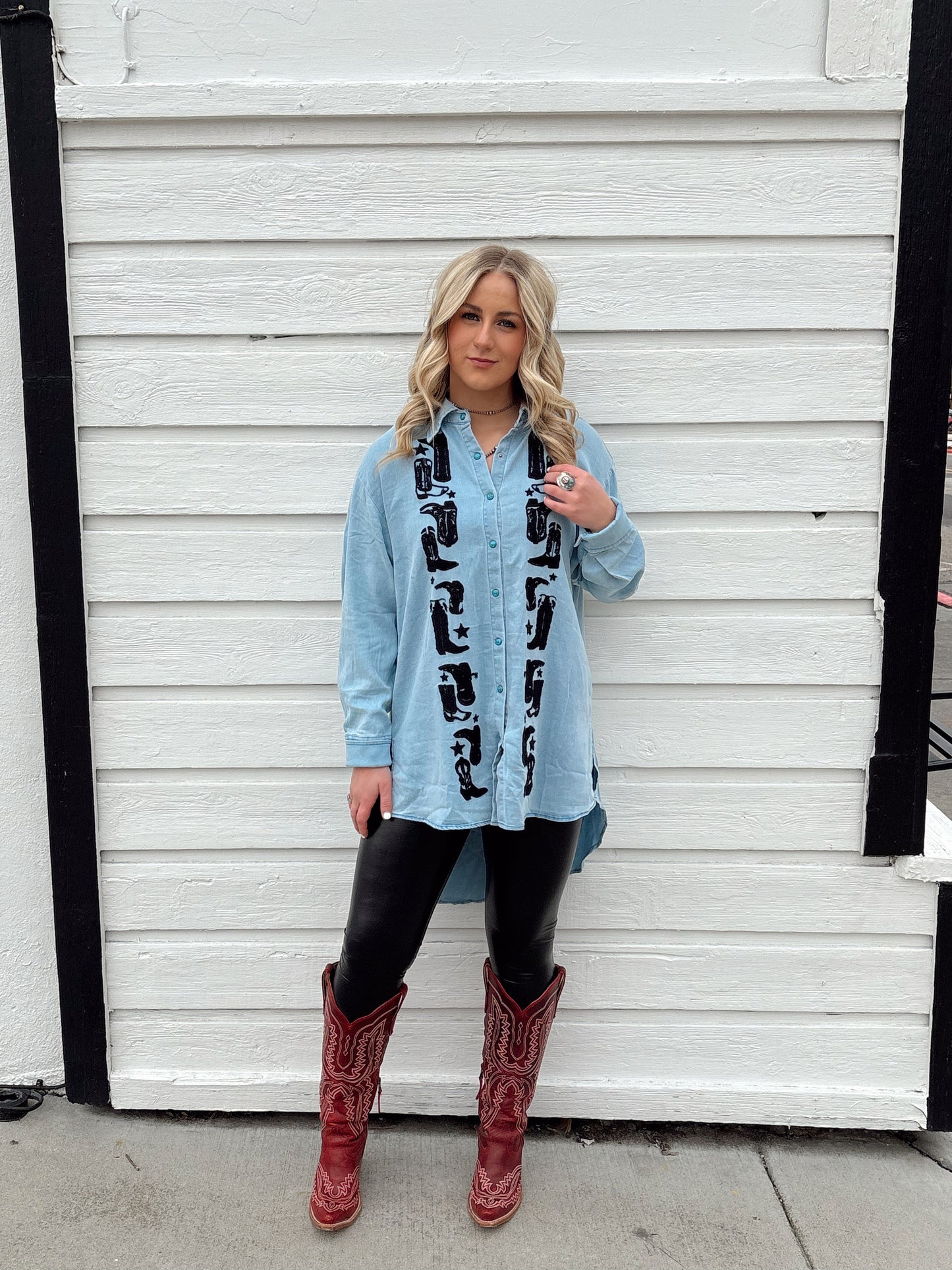 Boot Yeahh Button Up