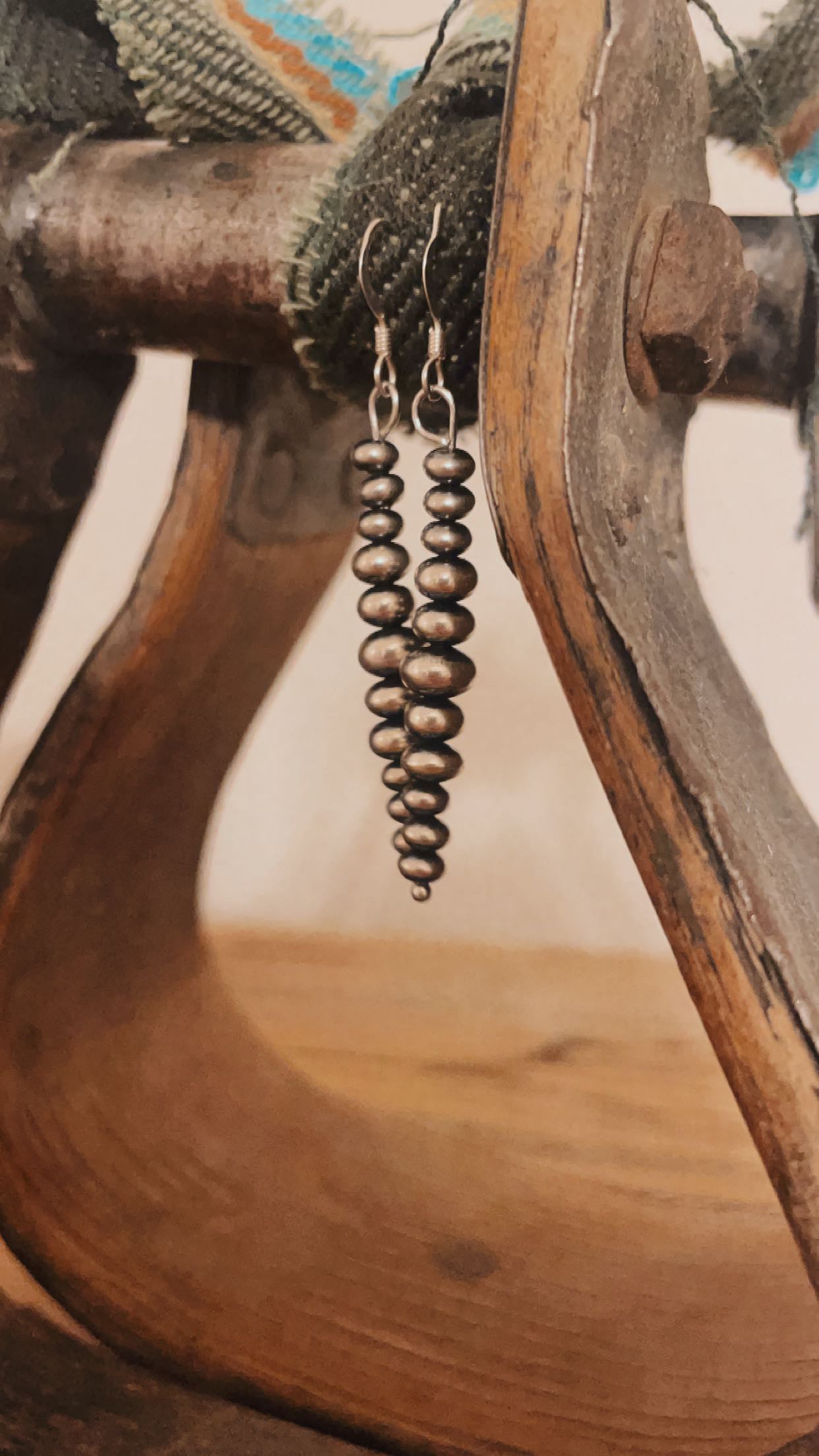Simple Gal Authentic Navajo Pearl Earrings