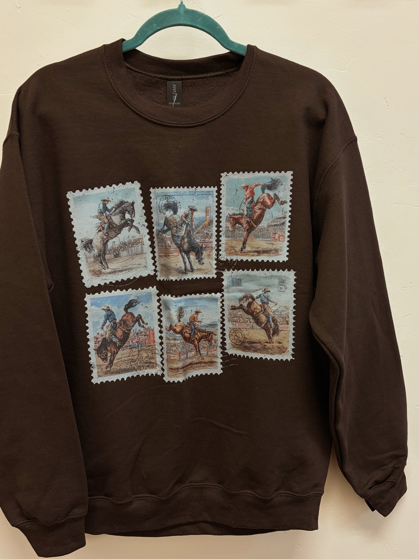 Outlaw Postcard Pullover