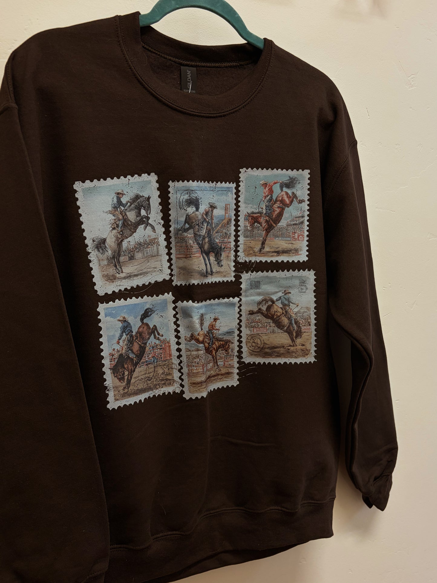 Outlaw Postcard Pullover